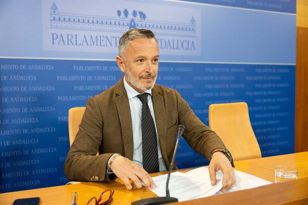 El parlamentario del PSOE-A Rafael Recio.