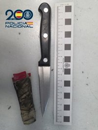 Detenido en Granada por amenazar a un policía nacional fuera de servicio e intentar apuñalarlo en dos ocasiones