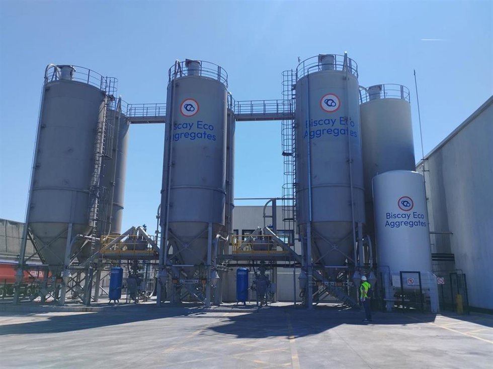 Primera planta de la UE de ecoáridos instalada por Petronor