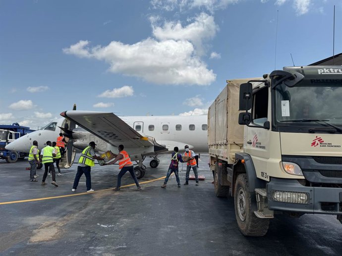 Imagem da chegada do material da MSF.