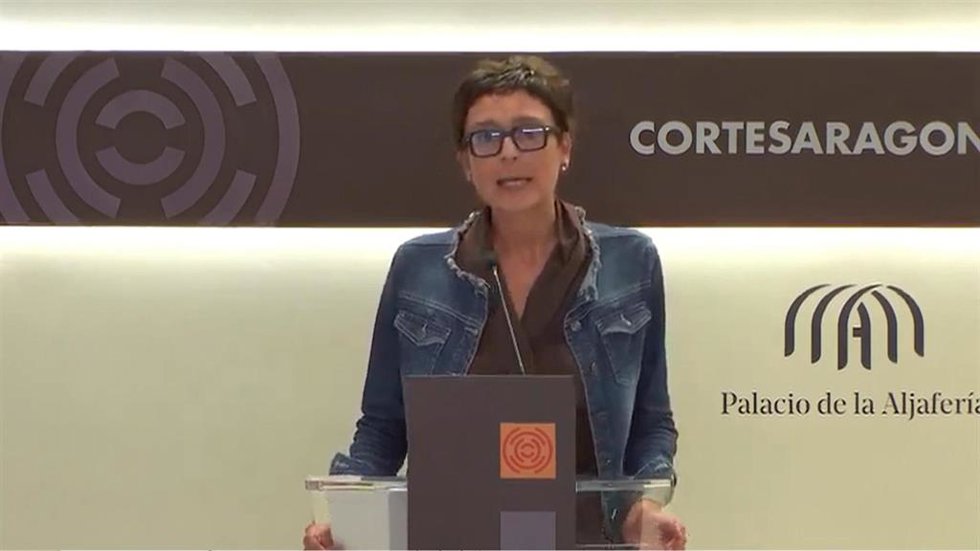 La portavoz del PP en las Cortes, Ana Marín., este jueves en la sala de prensa del Palacio de la Aljafería.