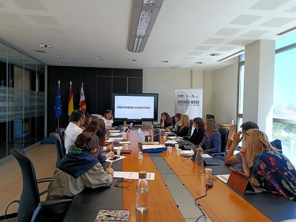 Jornada formativa de 'Uniendo moda'.