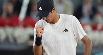 Tenis