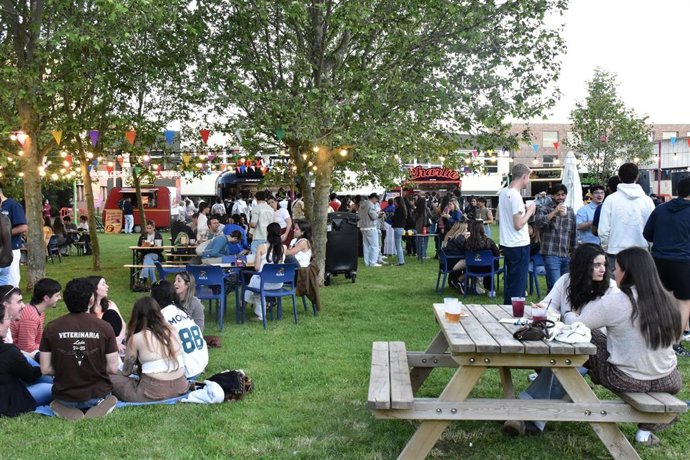 El ELE Fest 2026 ha reunido a cientos de personas en el Campus de Vegazana de León capital.