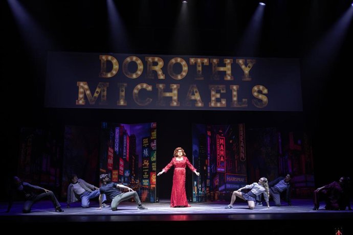 Pase gráfico de la comedia musical Tootsie, que ha tenido lugar hoy en el Teatro del Soho CaixaBank de Málaga.