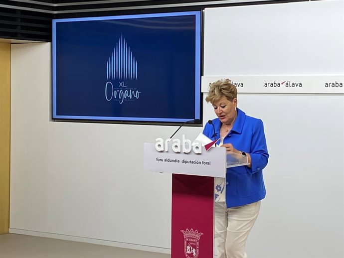 Ana del Val Arabako Aldundiko Kultura eta Kirol Saileko foru diputatua XL. Organo Jaialdia aurkezten