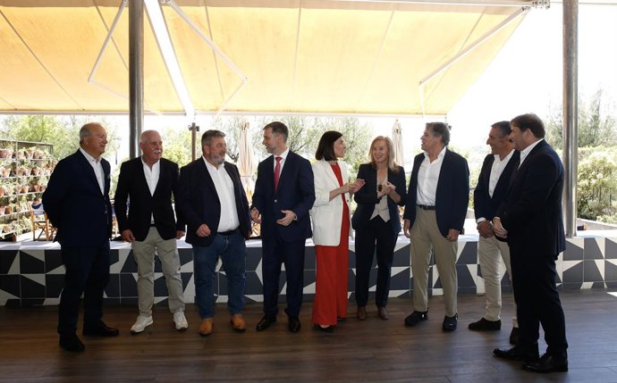 Presentación de la 'Selección cántabra del folclore'