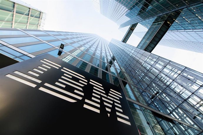 Archivo - Logo de IBM en Munich.
