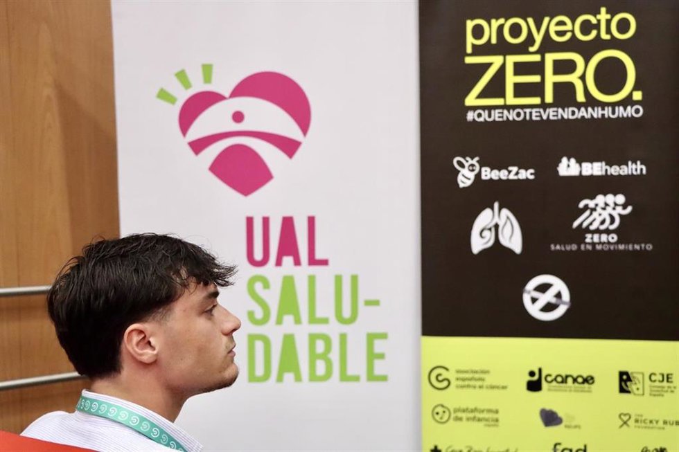 La UAL se propone un campus sin humo para el próximo curso académico.