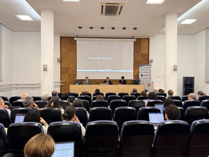 El conseller de Educación y Universidades, Antoni Vera, interviene en la Asamblea Ordinaria de la Conferencia de Decanos y Decanas de Psicología de las Universidades Españolas.