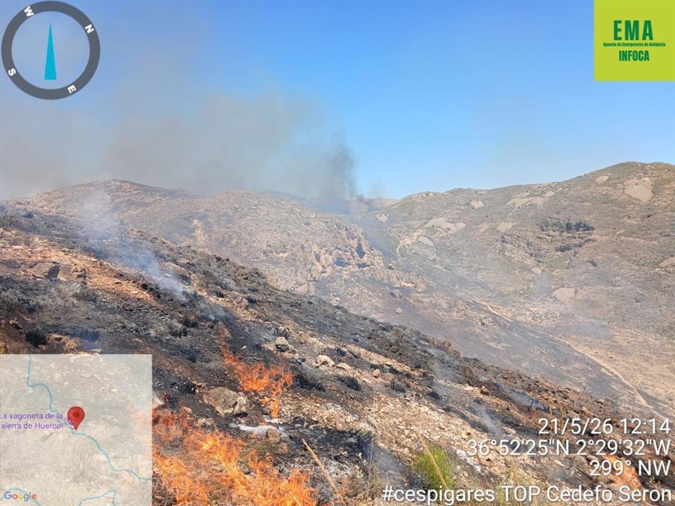 Incendio localizado en el paraje Las Minas, en Almería.