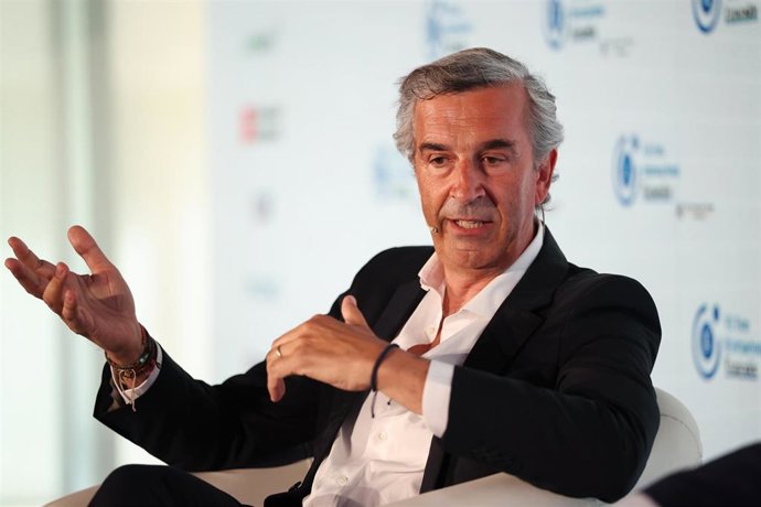 El CEO de Puig, José Manuel Albesa, durante la primera jornada del VII Foro Internacional Expansión, en el Parador de Alcalá de Henares, a 19 de mayo de 2025, en Alcalá de Henares, Madrid (España). El foro, organizado por el diario económico, reúne a líde