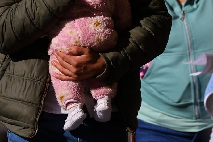 Santiago, 29 de Abril de 2026. Ajuar para recien nacidos lidera el recorte para Desarrollo social en decreto firmado por el Ministro de Hacienda. Jonnathan Oyarzun/Aton Chile