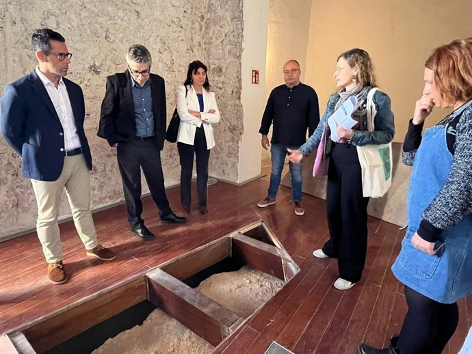 Archivo - Imagen de archivo de una visita al MAEF