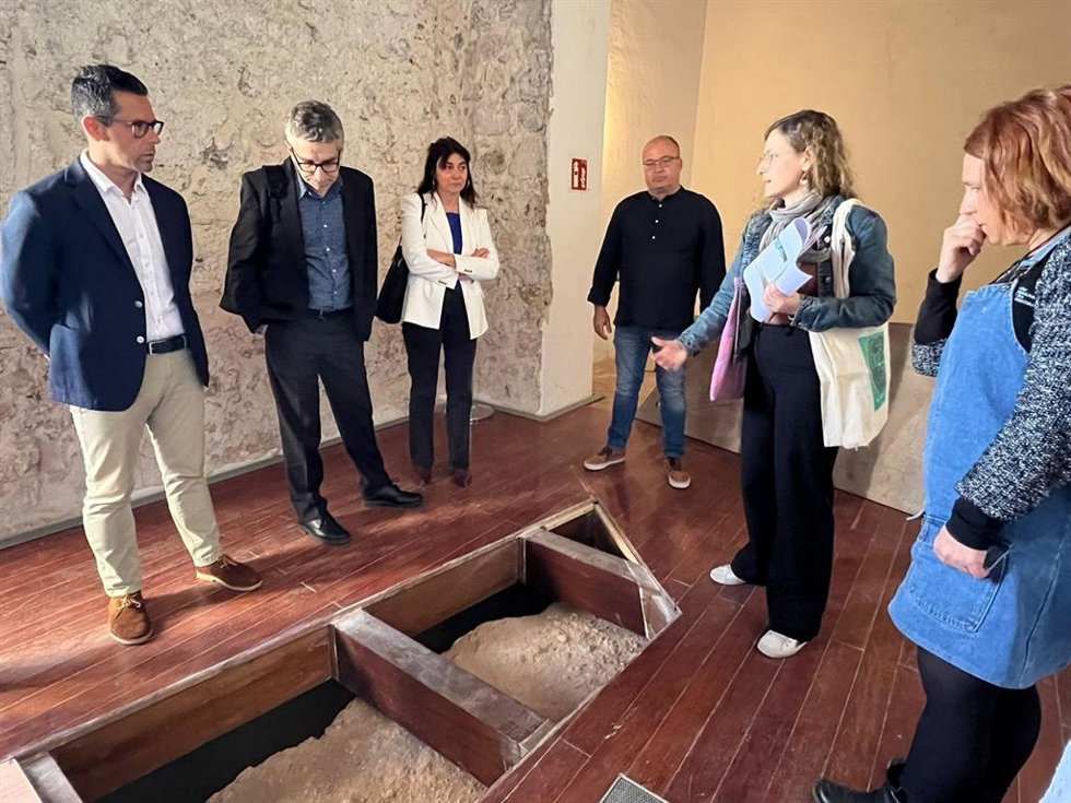 Archivo - Imagen de archivo de una visita al MAEF