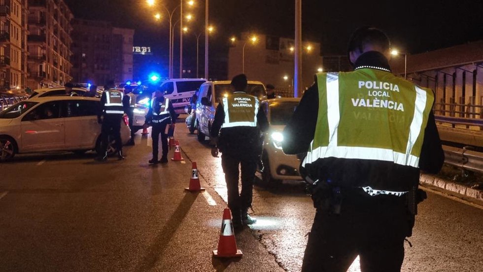 La Policía Local intensifica los controles de alcohol, drogas y velocidad