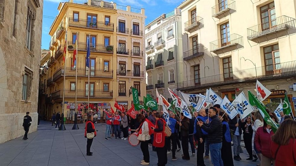 Archivo - Imagen de archivo de una cocnentración para pedir el aumento del complemento específico en Justicia para igualarlo a la media estatal