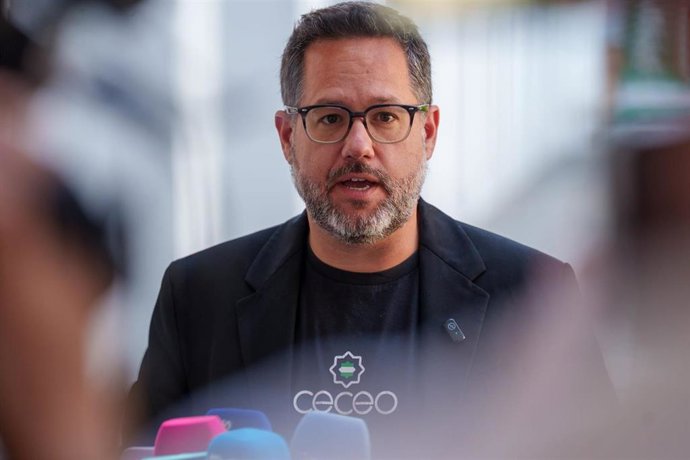 El portavoz y candidato de Adelante Andalucía a la Presidencia de la Junta, José Ignacio García, en una atención a los medios.