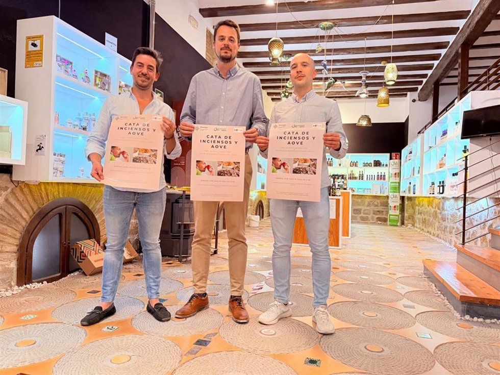 Presentación de la primera cata de incienso y AOVE