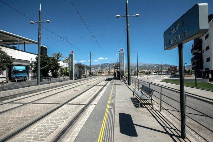 Parada del metro de Granada.