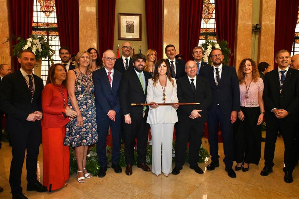 AMP.- López Miras: "Rebeca Pérez va a ser una alcaldesa para todos"