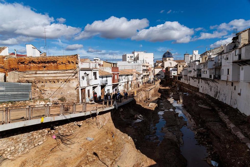 Archivo - Una zona afectada por la DANA, a 2 de noviembre de 2024, en Chiva, Valencia, Comunidad Valenciana (España). Más de 200 voluntarios de Protección Civil de toda España están participando en las tareas de emergencia como consecuencia de la DANA que