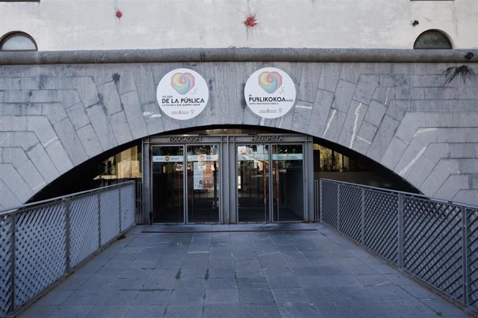 Archivo - Educación autoriza a cuatro centros educativos a abandonar el PAI