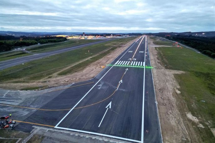 O Aeroporto de Santiago-Rosalía de Castro