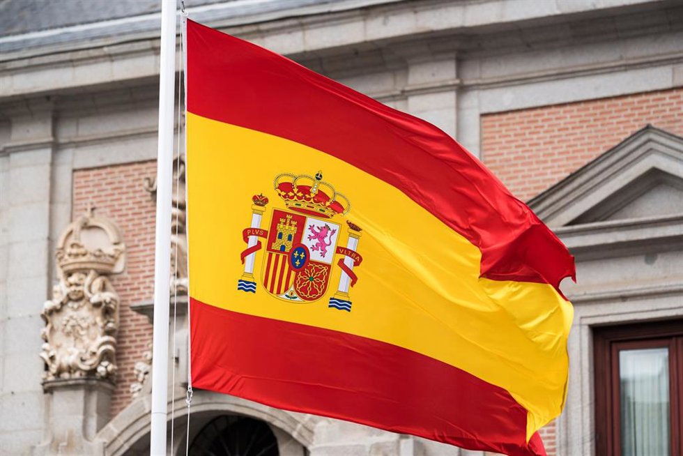 Archivo - Una bandera de España 