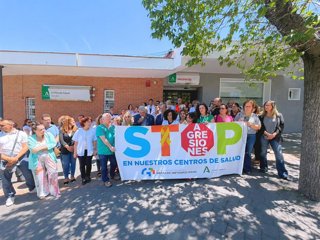 Protesta en el centro de salud La Zubia por las agresiones sufridas por dos profesionales.