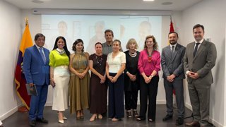 Foto de Familia en "Grafica Coral"