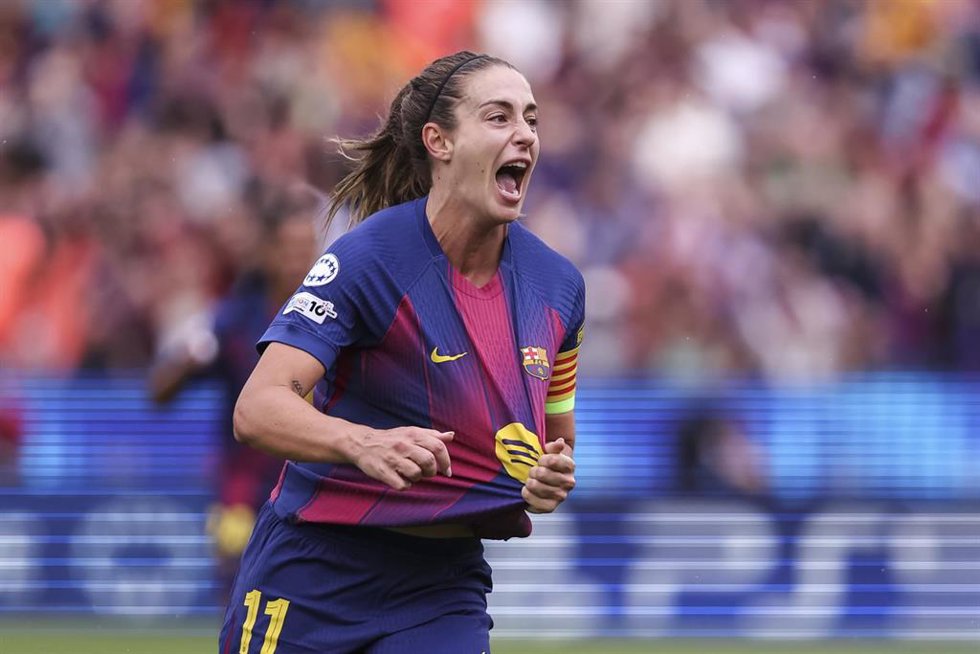 La jugadora del Barça Femení Alexia Putellas celebra un gol en la Champions Femenina