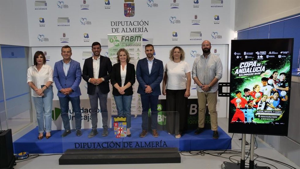 Presentación de la III Copa de Andalucía Base de Balonmano en Almería.