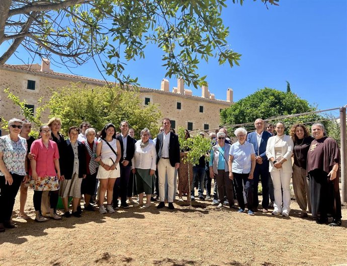 El convento de las franciscanas de Santa Eugènia reabre como espacio de vivienda supervisada con nueve plazas concertadas.