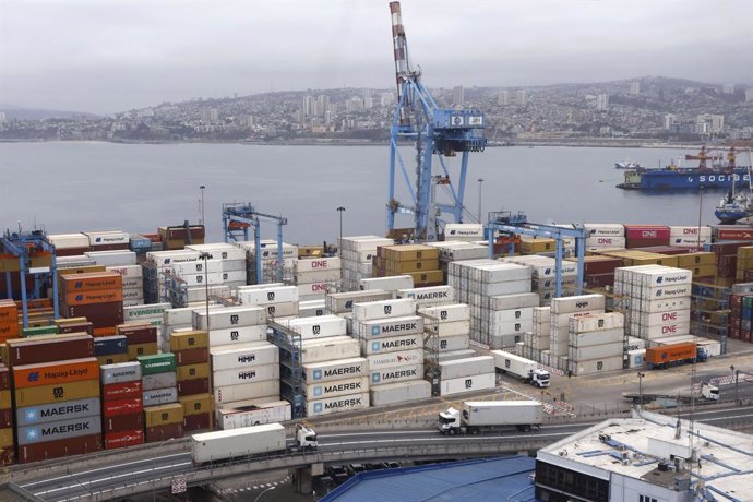 Valparaiso, 26 de diciembre  2025 Movimiento de contenedores en el Terminal Pacifico Sur Sebastian Cisternas/ Aton Chile