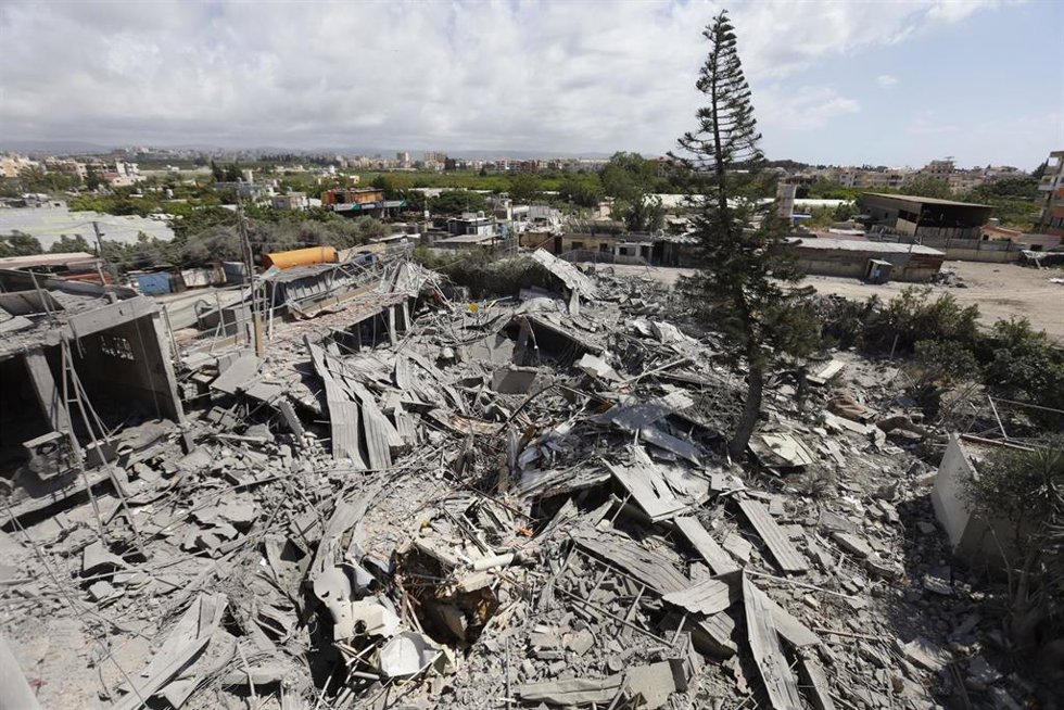 Escombros en lo que era un centro de salud en Maashuq, en el sur de Líbano, destruido por un ataque de Israel 