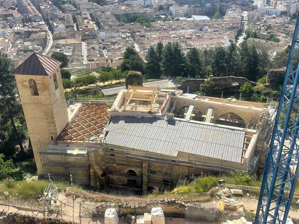 Obras de rehabilitación en la iglesia de Santo Domingo de Silos.