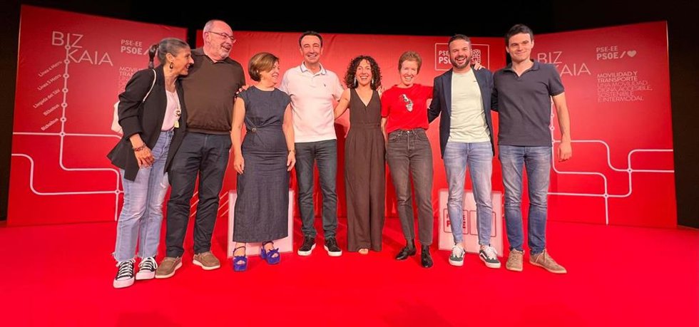 Jornada sobre movilidad del PSE-EE de Bizkaia, con la presencia de su secretario general, Mikel Torres, la diputada vizcaína Sonia Pérez Ezquerra y la concejal de Bilbao Nora Abete, entre otros.
