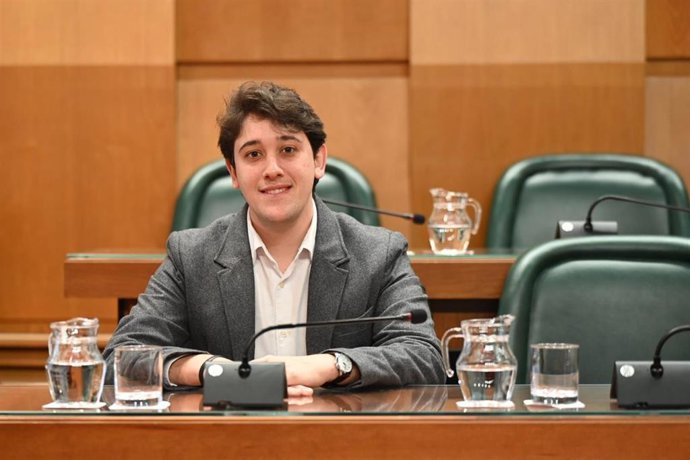 El concejal del grupo municipal del PSOE en el Ayuntamiento de Zaragoza, Guillermo Ortiz