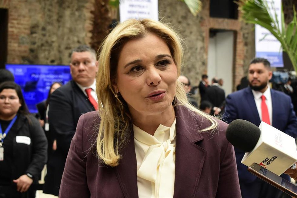 Archivo - La gobernadora de Chihuahua, María Eugenia Campos Galván