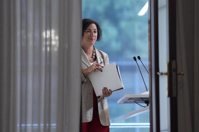 La consellera d'Economia de Catalunya, Alícia Romero, ofereix declaracions als mitjans, a la seu de la càmera autonòmica, a 22 de maig de 2026, a Barcelona, Catalunya (Espanya). 