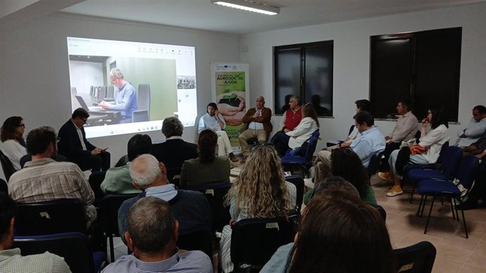 Diputación de Córdoba participa en un encuentro sobre cooperación transfronteriza en economía social agroalimentaria Imagen del proyecto europeo 'Agrosocial'.