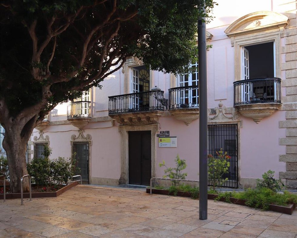 Archivo - Fachada del Archivo Histórico Provincial de Almería.