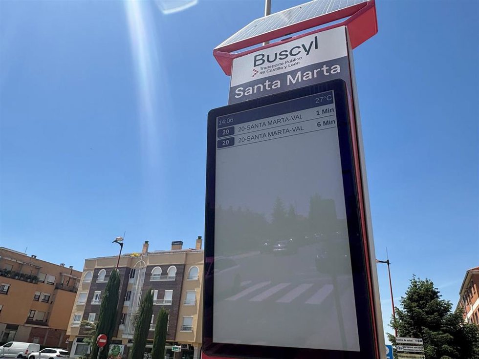 Paradas inteligentes de Buscyl en una vía de Santa Marta de Tormes