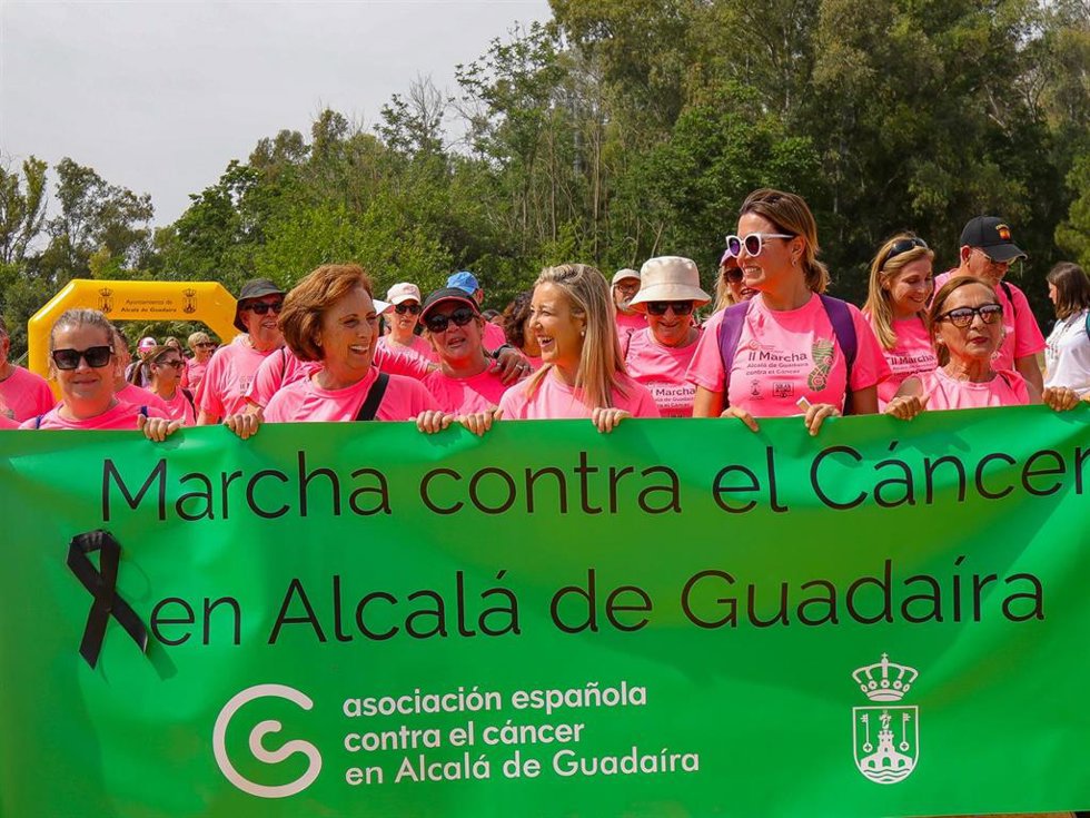 II Marcha Contra el Cáncer de la Junta local de la AECC en Alcalá de Guadaíra (Sevilla)