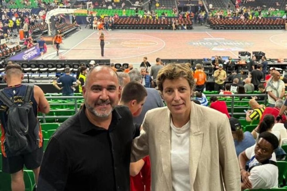 Chus Mateo y Elisa Aguilar en la Final Four de la Euroliga