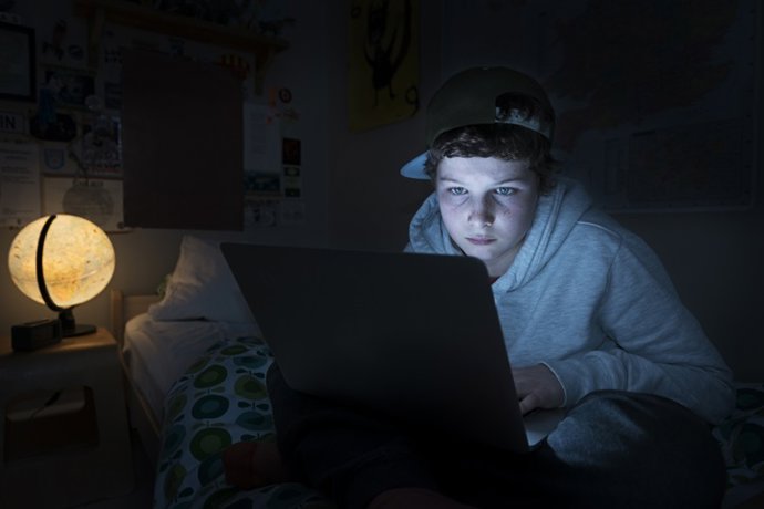 Archivo - Adolescente, redes,, Internet