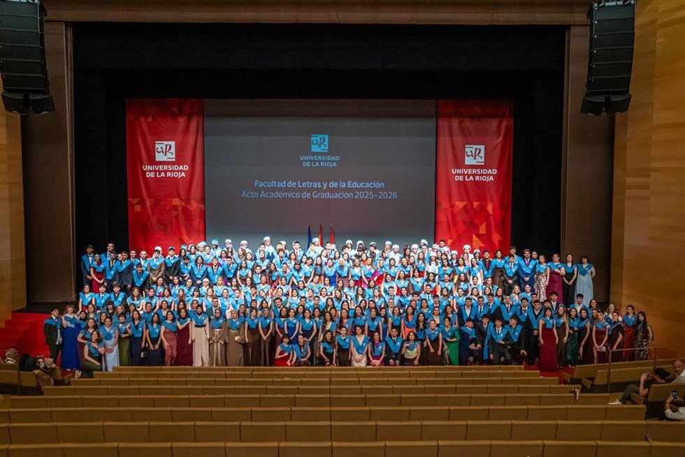 La UR ha reunido a más de 800 titulados y familiares en los actos de Graduación de sus diferentes escuelas y facultades