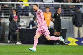 Archivo - México.- El delantero argentino Leo Messi se retira del partido del Inter Miami con molestias musculares