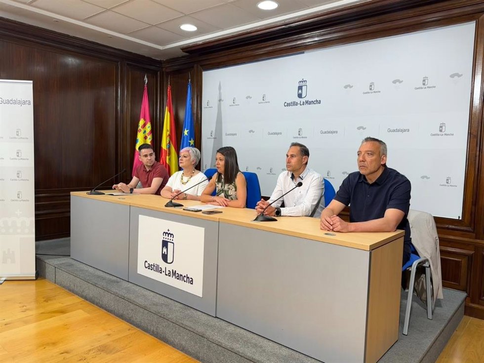 La consejera de Bienestar Social de Castilla-La Mancha, Bárbara García Torijano, en la rueda de prensa.
